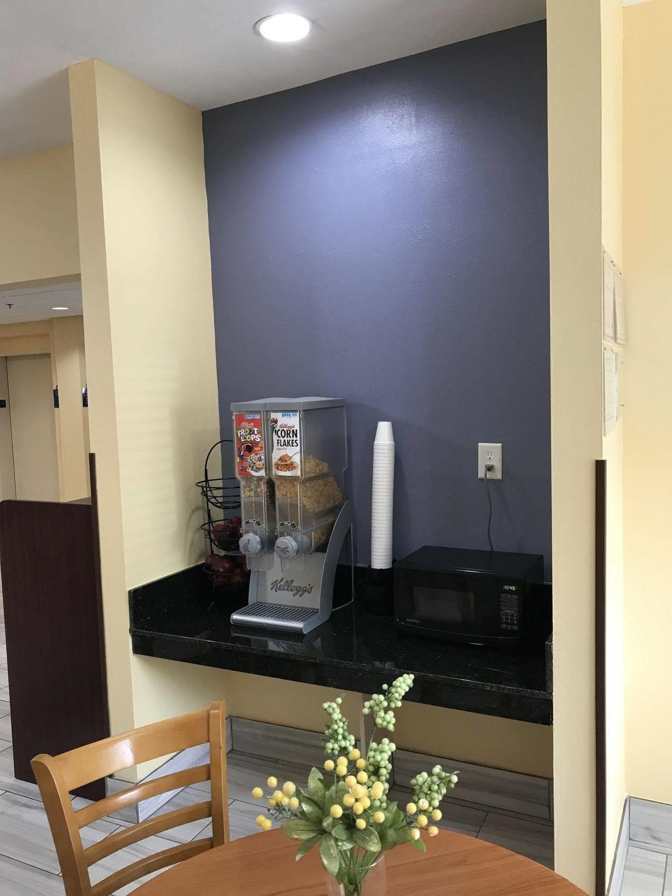奥古斯塔温德姆戴斯套房酒店-近戈登堡 奧古斯塔 外观 照片